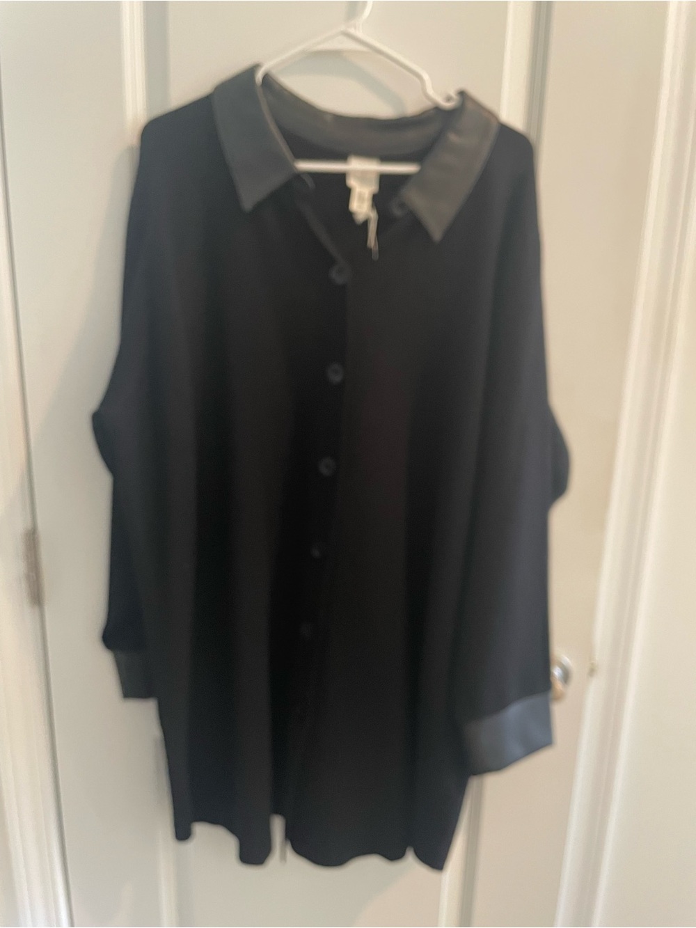 Black Button-Up Shirt with Faux Leather Collar Size 2x. NWT
